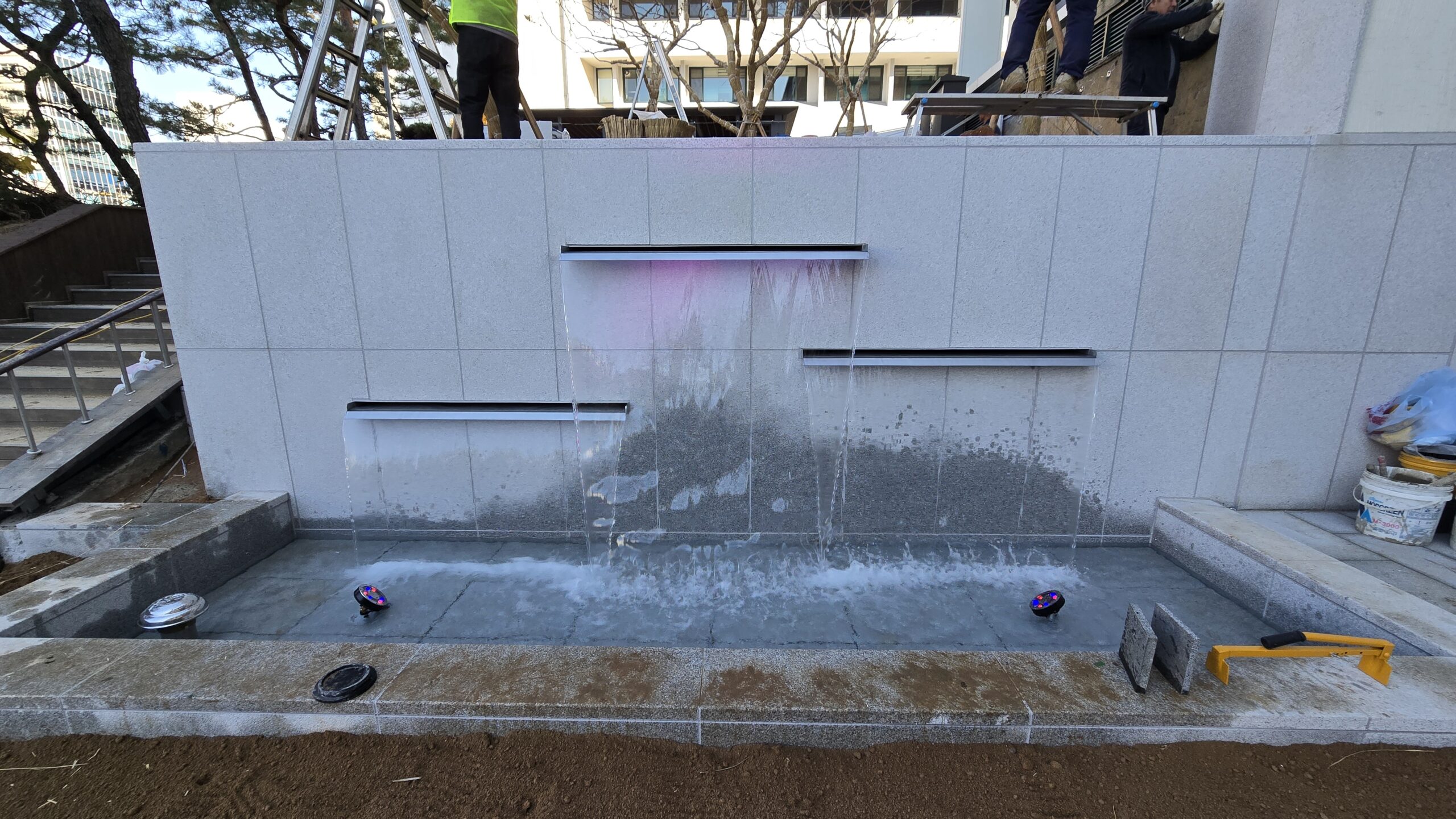 강남구청 벽천 분수